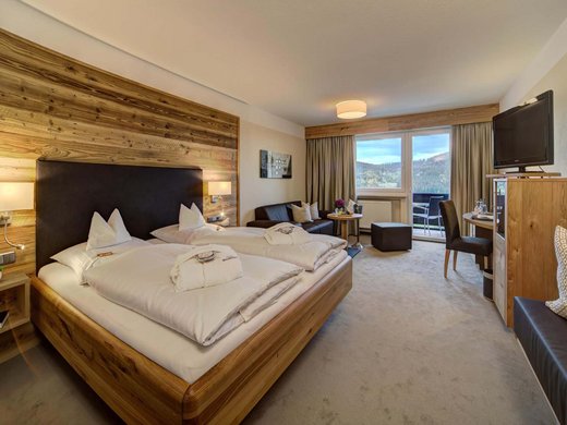 Ihr Traumurlaub im Hotel Hofbräuhaus Deluxe Doppelzimmer mit Ausblick im Wellnesshotel Hofbräuhaus in Bodenmais, Bayerischer Wald