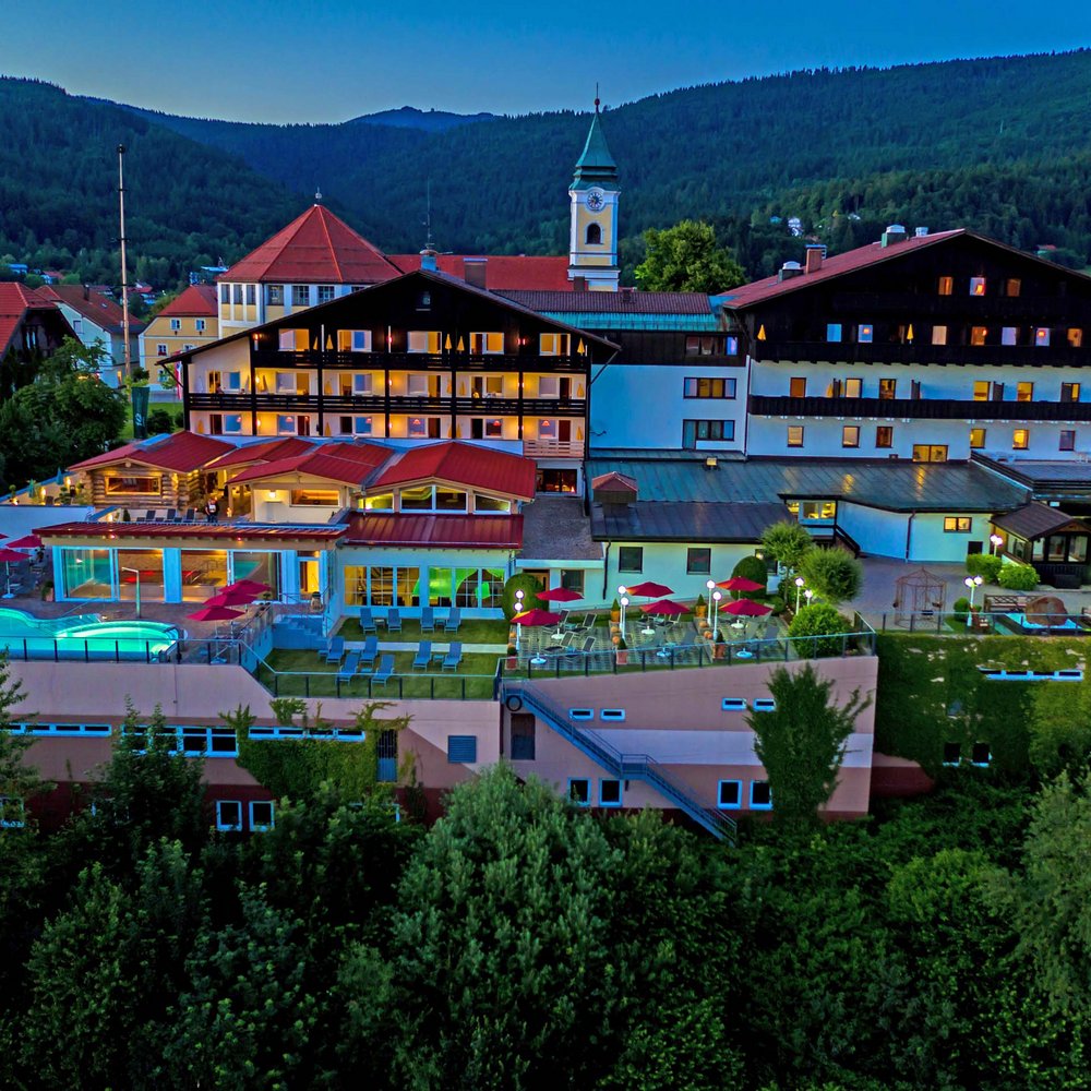 Wellnesshotel im Bayerischen Wald - Das Hotel Hofbräuhaus Wellnesshotel im Bayerischen Wald - Das Hotel Hofbräuhaus